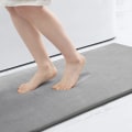 Miniatyrbillede 1 af 5: Memory Foam Bademåtte 23,6x47,2 tommer, Skridsikker Bademåtte Absorberende Bademåtter Til Badeværelse, Grå
