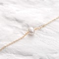 Miniatyrbild 2 av 7: Armband för kvinnor 14K guldpläterad delikat kedja enkelt smycke sött för flickor 1 Pearl 2 Layer Satellite Chain