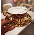 Miniatyrbillede 7 af 8: ® YBK Tech Euro Style Bone China Kop & Underkop Sæt, Keramisk Te- og Kaffe Kop til Hjem Køkken Bryllup (Leopard Mønster) Leopard Pattern