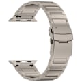 Pikkukuva 3 / 4: Titan-ranneke Apple Watch Series 10 46 mm Harmaa