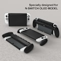 Miniatyrbild 6 av 7: Nintendo Switch OLED Skal Med Ergonomiskt Grepp & Kortfack Svart