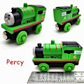 Miniatyrbilde 2 av 2: Thomas og vennene tog tankmotor i tre jernbane magnet samle gave leker kjøp 1 få 1 gratis Db Percy
