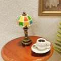 Pikkukuva 3 / 5: Nukkekodin lamppu Retro-seos 1:12 Amerikkalaistyylinen Vintage-pöytälamppu Koriste Koti sisustus Kaupunki [DB] Multicolor