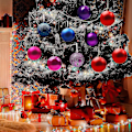 Miniatyrbilde 3 av 5: 24 stk Julekuler Dekorative Tykkere Knusefrie Festlige Rekvisitter Galvaniserte Perlemorsfargede Kuler Smykker Til Jul {db} Purple