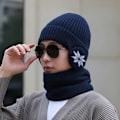 Miniatyrbilde 4 av 5: 2 stk Unisex Strikket Lue og Halsvarmersett, Varmt og Tykt, Avslappet Stil, Rideørebeskyttelse, Vintertilbehør db Dark Gray