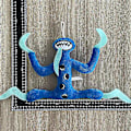 Pikkukuva 2 / 2: DB The New Garten Of Banban Plush Banban Garden Game Around Plush Doll Toy Doll Blue Hammer Knife Monster