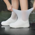 Miniatyrbillede 1 af 5: 1 Sæt Udendørs Latex Regnstøvler Vandtætte Sko Overtræk, Genanvendelige Til Regnbeskyttelse. Flere Farver At Vælge Imellem, Holdbare [DB] white One Size Fits All 34-45