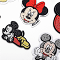 Pikkukuva 5 / 5: 11 kpl Mickey Minnie Mouse -ommeltavia/silitysommeltavia laastareita, Piirretty DIY-kirjonta applikointi korjauslaastari takkeihin, farkkuihin, housuihin, vaatteisiin {DB}