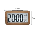Miniatyrbild 3 av 5: Digital väckarklocka radiostyrd väckarklocka bordsklocka massivt trä vattentät väckarklocka DB