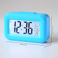 Miniatyrbild 5 av 5: Digital väckarklocka med bakgrundsbelysning, snooze och mute, skrivbordsmodell, batteridriven {db} Black