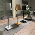 Pikkukuva 4 / 5: Led-pöytälamppu Type-c 5200 mAh akku langaton ladattava Ip54 vedenpitävä ylellinen yöpöydän huoneen sisustus Led-valot kodin sisustus [DB] Black Mini Iron