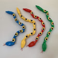 Miniatyrbilde 2 av 5: Twisted Jointed Snake Nostalgisk Lett Plast Morsom Leddslange Spøk Leke for Gøy KAESI {db} Blue