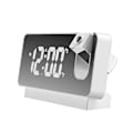 Miniatyrbild 1 av 5: Vit projektionsväckarklocka för sovrum, digital väckarklockradio med dimmer och USB-laddningsportar, 180 roterbar projektor, snooze {DB}