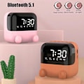 Pikkukuva 5 / 5: Langaton FM-radio, kannettava Bluetooth-kaiutin, pöytäherätyskello LED-näytöllä, tukee handsfree-toimintoa/tf-kortin toistoa -pinkki