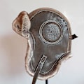 Miniatyrbillede 2 af 5: Vinter Ushanka Hat Mænd Kvinder Pilot Aviator Bomber Trapper Hat Kunstig Pels Læder Sne Hat Med Øreklapper {DB} Xl 60-62 cm Brown