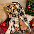 Miniatyrbillede 2 af 5: Elegant Hjertemønstret Dame Sjal - Varmt, Vindtæt Polyester Sjal til Aftendater & Fødselsdagsgaver, Perfekt Efterårs/Vinter Tilbehør db Black