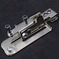 Miniatyrbilde 3 av 5: Justerbar metallglidelåsguidefeste for industriell symaskin i hjemmet Mengxi {DB} Silver