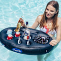 Miniatyrbild 2 av 4: Sommar Hav Hink Mugg Hållare Uppblåsbar Pool Strand Sim Lek Familj Fest Flytare Öl Dricka Bricka Kylare Bord Leksaks Tillbehör