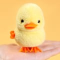 Pikkukuva 4 / 7: Keltainen hyppy kana kellokone lelu kävely simulaatio pehmo lelu