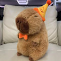 Miniatyrbilde 5 av 5: Plysj Dukke Søt Capibara Anime Fluffty Toy Plushie Gratulerer med bursdag Dukke 23cm