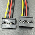 Pikkukuva 7 / 7: 4 nasta Molex IDE 2 sarja ATA Kiinto ohjain virta kaapeli SATA Y jakaja kaksois kiintolevy jatkolaite johto sovitin