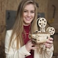 Pikkukuva 4 / 6: 3D käsi kampi filmi projektori puinen malli rakennus sarjat