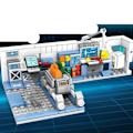 Miniatyrbillede 2 af 5: Rum station bygning klodser med astronaut mini dukker tidlig læring videnskab udforskning legetøj