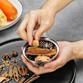 Pikkukuva 5 / 5: 304 Ruostumaton teräs Tee Haude Pyöreä Lukitus Mauste Tee Pallo Siivilä Mesh Infuser Tee Suodatin Siivilä Keittiö tarvikkeet