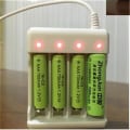 Miniatyrbild 6 av 8: 4 platser USB snabb laddning AAA och AA batteri laddare kortslutning skydd uppladdningsbart batteri station hög kvalitet
