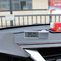 Pikkukuva 4 / 4: LCD lämpömittari kirkas digitaalinen auto tuulilasi sisä lämpötila imu kuppi 2,8 cm x 9,3 cm x 1,5 cm