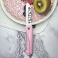 Miniatyrbilde 8 av 9: Hello Kitty Cinnamoroll Portable Mini Reise Husholdning Peeler Mat Kniv