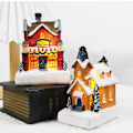 Miniatyrbillede 4 af 6: Jul pynt harpiks lille hus mikro landskab harpiks hus jule kreativ lysende lille hus harpiks