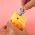 Pikkukuva 7 / 7: Hiiri Ja Juusto Block Squeeze Stressiä estävä lelu piilota ja etsi kutsuvat figuurit stressi helpotus Fidget lelut