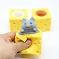 Miniatyrbilde 1 av 4: Avstressende Kjæledyr ost mus ost klype moro stress ball ventil ekorn kopp prank leketøy fidget leker