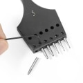 Miniatyrbilde 1 av 6: Sharp Hode Utskiftbart Pricking Strykejern Avtakbart Rundt Hull Punch Skinn Håndverk Meisel Gjør det selv Skinn Verktøy