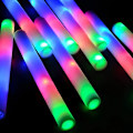 Miniatyrbild 2 av 8: Skum Glow Sticks for Bröllop LED Light Up Foam Sticks Färgglada Blinkande Sticks