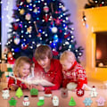 Miniatyrbilde 6 av 7: Jul 24 biter for barn voksen nissen Claus Snømann Squishy Fidget Leker