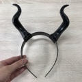 Miniatyrbilde 4 av 5: Kvinner Sort Dronning Heks Demon Horns Hodeplagg Cosplay Dyr Antelope Devil Hodeplagg