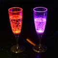 Miniatyrbillede 1 af 5: LED vin champagne plastik kop vand induktion LED lysende kop
