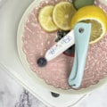 Miniatyrbilde 2 av 9: Hello Kitty Cinnamoroll Portable Mini Reise Husholdning Peeler Mat Kniv