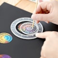 Pikkukuva 5 / 9: 33 kpl Spirograph Design Arts Craft Kit Classic Amazing Designs Rainbow Magic Scratch