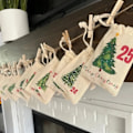 Miniatyrbilde 8 av 8: Stoff jul advent kalender snøre poser gjenbrukbare akvarell juletrær