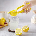 Miniatyrbilde 2 av 7: Hjem Manuell Sitron Squeezer Aluminium Legering Hånd presset appelsin frukt juicer