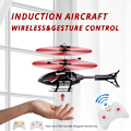 Miniatyrbilde 2 av 6: 2 Kanal Gesture Kontroll Fjæring Helikopter RC Fjernkontroll Fly Med Lading LED Lys