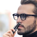 Miniatyrbilde 2 av 6: Elektrisk nese hårtrimmer herre's nese og ørefjerner automatisk vaskbar elektrisk barbering verktøy