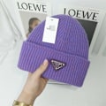 Miniatyrbillede 2 af 2: Strikket hue til efterår og vinter - Varm hue i mørkviolet Dark Violet prada One size Dark Violet