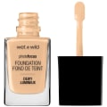Miniatyrbillede 2 af 4: Wet n Wild Photo Focus Dewy Foundation - Soft Beige Beige