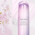 Miniatyrbillede 2 af 3: Shiseido White Lucent Illuminating Micro-Spot Serum 30ml Cerise