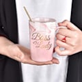 Miniatyrbild 2 av 5: Presenter för Chef - Futtumy Boss Lady Kaffe Koppar, Chefens Dag Presenter, Chef Koppen, Chef Jul Födelsedagspresenter, Bästa Presenter för Kvinnlig Chef Rosa 14 Fl Oz Coff