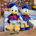 Miniatyrbild 3 av 5: Liten Plushie Donald Duck Plyschdjur, Officiellt Licensierad Leksak för Barn från 2 År, Korgfyllnad och Små Presenter av Just Play